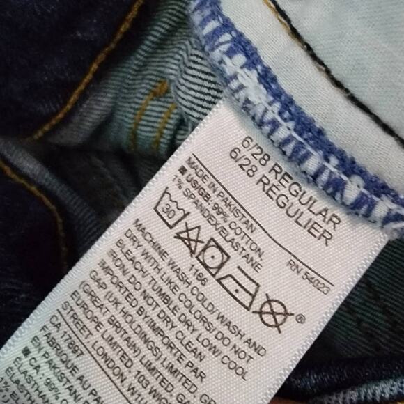 Gap High Rise Straight Dark Wash Jean Size 6 / 28 - Picture 4 of 5